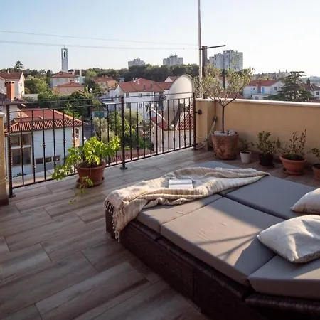 Art Apartment Sole Pula Exterior photo